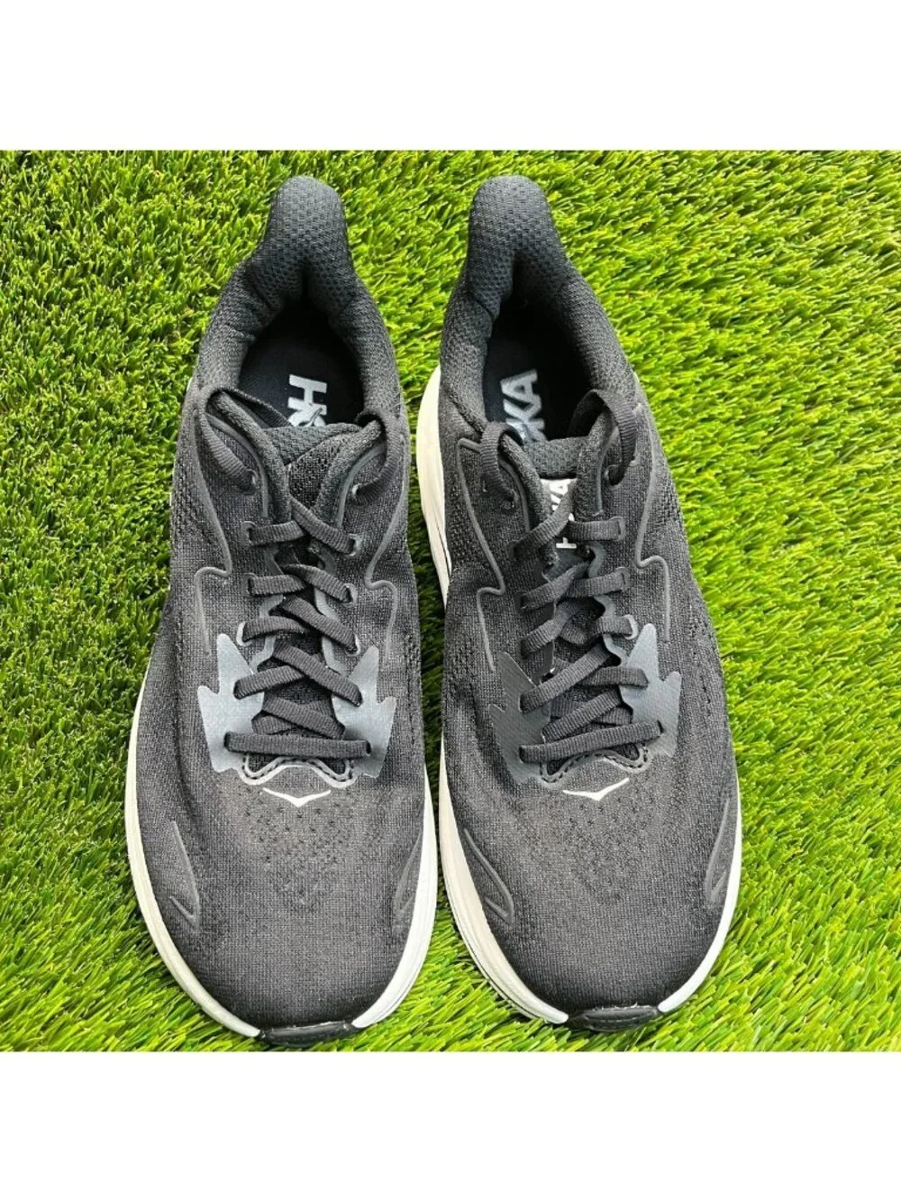 Hoka One One Clifton 10 Womens Size 9 Black White Running Walking Shoes Sneakers